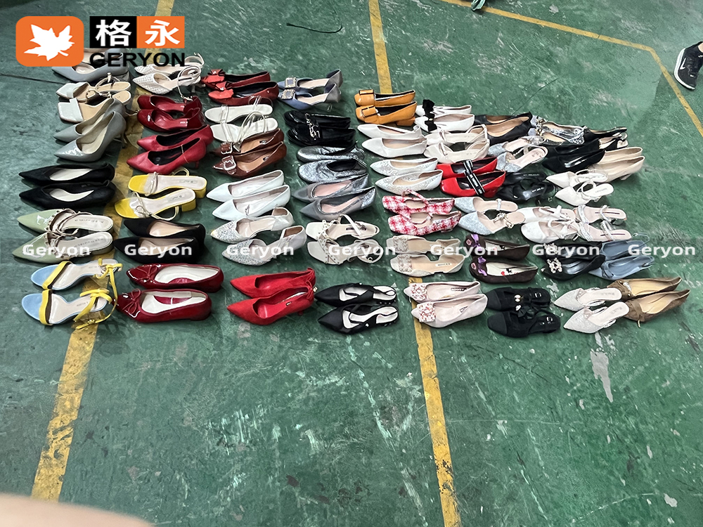 Madagascar used shoes_geryonvintage