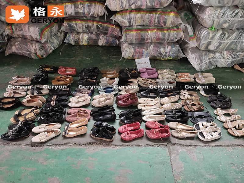 Angola used shoes_geryon vintage