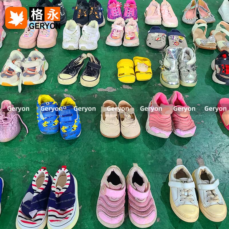 Niger used shoes_geryon vintage
