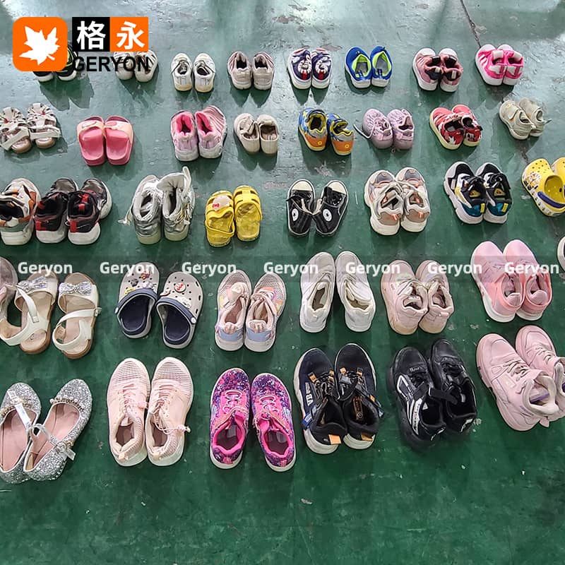 Laos used shoes_geryon vintage