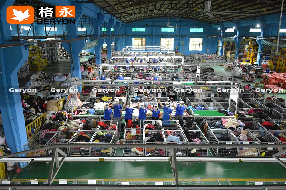 Uganda used shoes_secondhand clothing